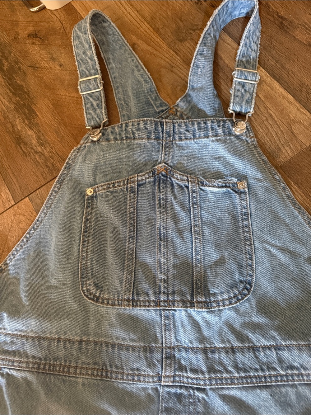 Old navy distressed overalls - Picture 3 of 6